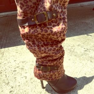 Leopard thigh high boots👢